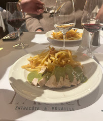 Steak frites du Restaurant français L'Atelier Entrecôte & Volaille à Paris - n°3