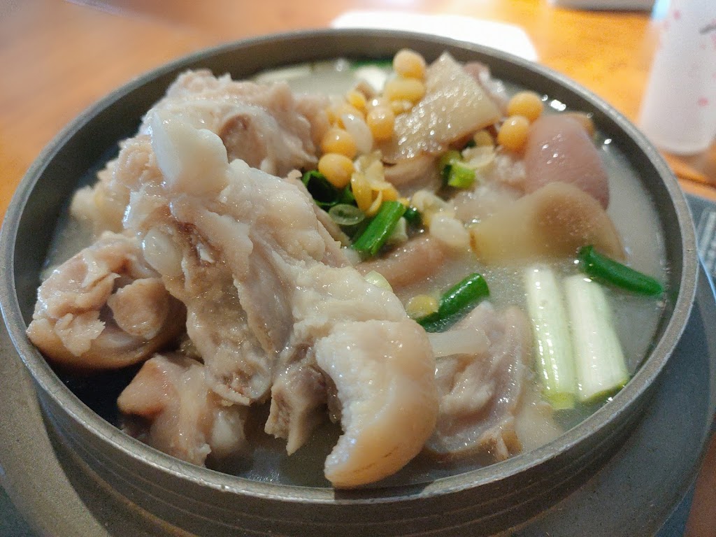 吃茶客 （吃茶咖）重慶烤魚、酸菜魚、正宗川菜熱炒、飲料、咖啡、火鍋、麻辣火鍋）川味休閒事業有限公司 的照片