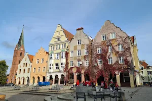 Olsztyn Old Town Market Square image