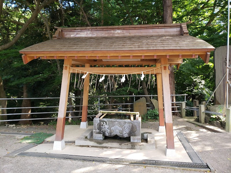 二宮神社 手水舎