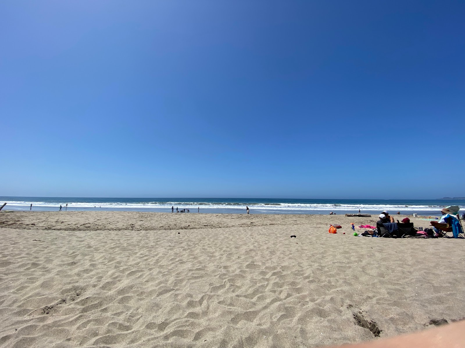 Rio Del Mar Beach的照片 带有碧绿色水表面