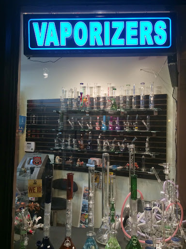 Tobacco Shop «ZIK SEATTLE SMOKE SHOP», reviews and photos, 419 Cedar St, Seattle, WA 98121, USA