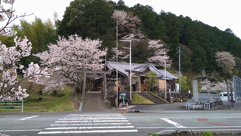 松尾神社駐車場