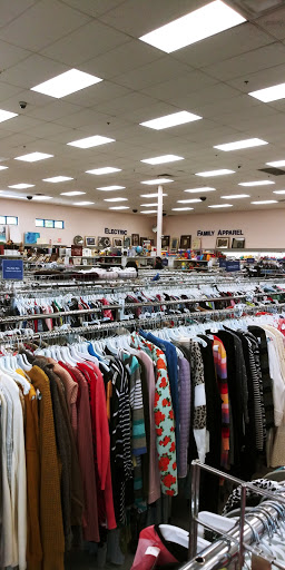 Thrift Store «Goodwill», reviews and photos, 390 Plaza Dr, Folsom, CA 95630, USA