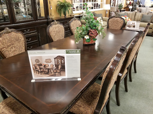 Furniture Store «Raymour & Flanigan Furniture and Mattress Store», reviews and photos, 66-26 Metropolitan Ave #730, Middle Village, NY 11379, USA