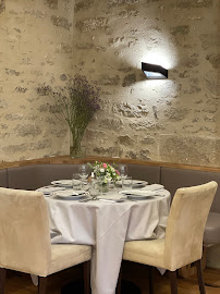 Atmosphère du Restaurant gastronomique Le Roscanvec: Restaurant & Chambres à Vannes - n°5