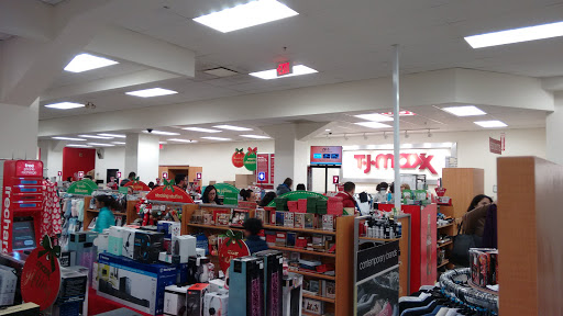 Department Store «T.J. Maxx», reviews and photos, 525 Harvard St, Brookline, MA 02446, USA