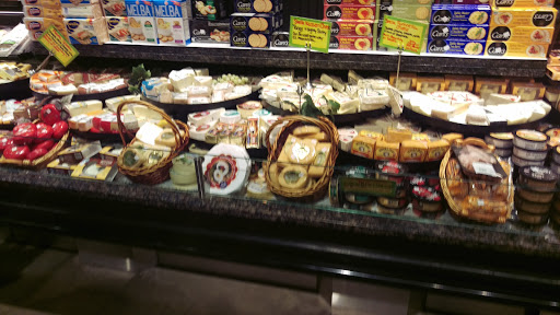Market «Randazzo Fresh Market», reviews and photos, 36800 Garfield Rd, Charter Twp of Clinton, MI 48035, USA
