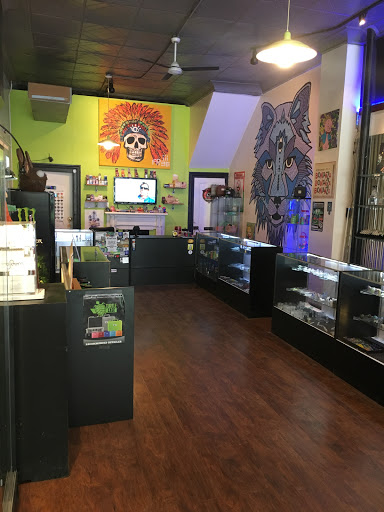 Tobacco Shop «Glassworx Smoke & Vape», reviews and photos, 1321 E Carson St, Pittsburgh, PA 15203, USA