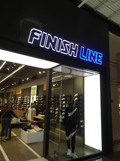Shoe Store «Finish Line», reviews and photos, 620 Chicago Ridge Mall, Oak Lawn, IL 60453, USA