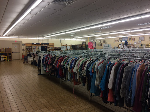 Thrift Store «St Vincent Thrift Store», reviews and photos, 1820 West Jefferson Street,, Joliet, IL 60435, USA
