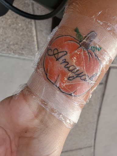 Tattoo Shop «Frontier Tattoo Company», reviews and photos, 2510 E Hunt Hwy #12, San Tan Valley, AZ 85143, USA