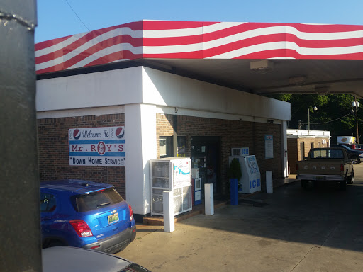 Mr. Roy's West Highland Liberty Station & Car Wash en Selma