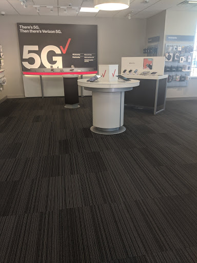 Cell Phone Store «Verizon», reviews and photos, 235 W State St, Herkimer, NY 13350, USA