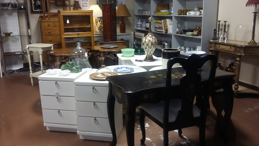 Consignment Shop «Gallery 265 Inc Resale Estate Furniture and Consignment», reviews and photos, 265 N US Hwy 17 92, Longwood, FL 32750, USA