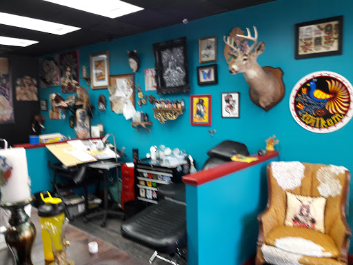Tattoo Shop «milk and honey tattoo parlour», reviews and photos, 819 Castleton Ave, Staten Island, NY 10310, USA