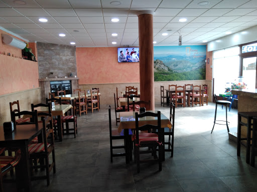 RESTAURANTE LA CUEVA