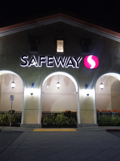 Grocery Store «Safeway», reviews and photos, 5720 Nave Dr, Novato, CA 94949, USA