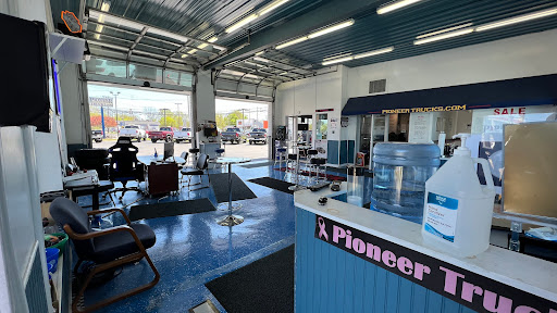Used Car Dealer «Pioneer Truck Sales Inc», reviews and photos, 1642 W Henrietta Rd, Avon, NY 14414, USA