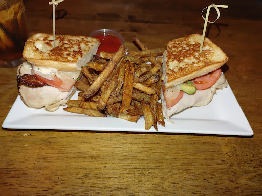 Restaurant «Ellacoya Barn & Grille», reviews and photos, 2667 Lake Shore Rd, Gilford, NH 03249, USA