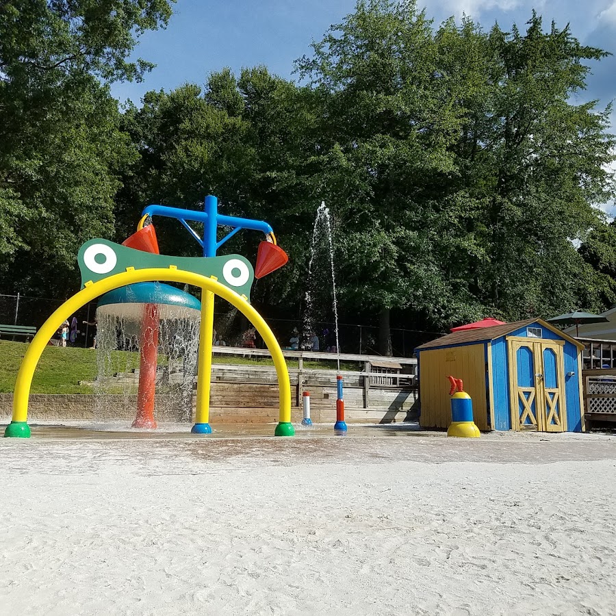Randolph Park Beach (open to Members and Randolph Residents ONLY on weekends)
