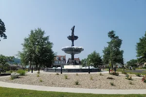 Parkersburg City Park image