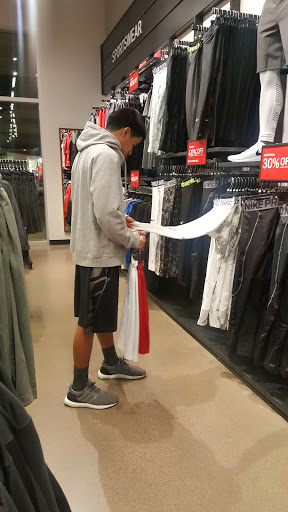 Clothing Store «Nike Factory Store», reviews and photos, 2910 W Loop 289 #805, Lubbock, TX 79407, USA