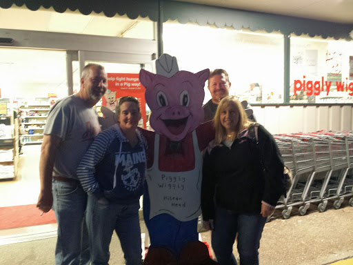 Grocery Store «Piggly Wiggly Hilton Head», reviews and photos, 1 N Forest Beach Dr, Hilton Head Island, SC 29928, USA