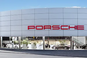 Porsche Center Frankfurt image