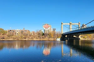 Hennepin Avenue Bridge image