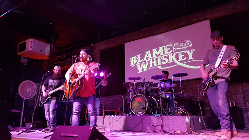 Pizza Restaurant «Jupiter Studios & Bistro», reviews and photos, 346 E Main St, Alliance, OH 44601, USA