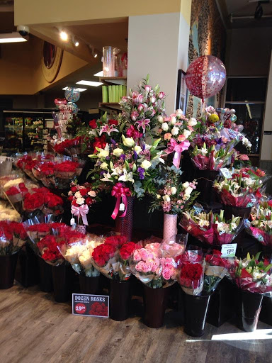 Grocery Store «Safeway», reviews and photos, 401 A Ave, Lake Oswego, OR 97034, USA