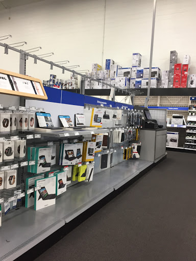 Electronics Store «Best Buy», reviews and photos, 4650 1st Ave NE, Cedar Rapids, IA 52402, USA