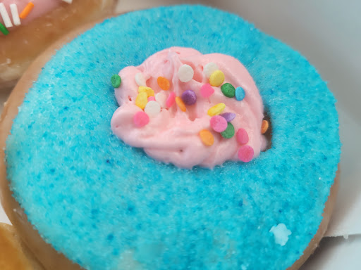 Bakery «Krispy Kreme Doughnuts», reviews and photos, 1984 W Main St, Mesa, AZ 85201, USA