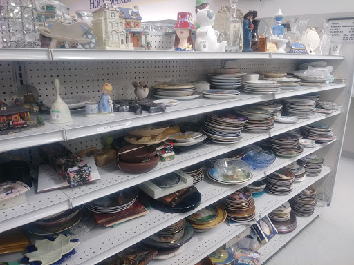 Association or Organization «Goodwill Industries of the Columbia Willamette», reviews and photos, 1943 SE 6th Ave, Portland, OR 97214, USA