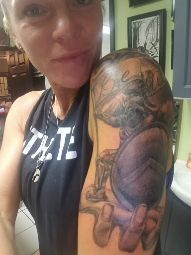 Tattoo Shop «No Egrets Tattoo Studios», reviews and photos, 1128 College St, Clarksville, TN 37040, USA