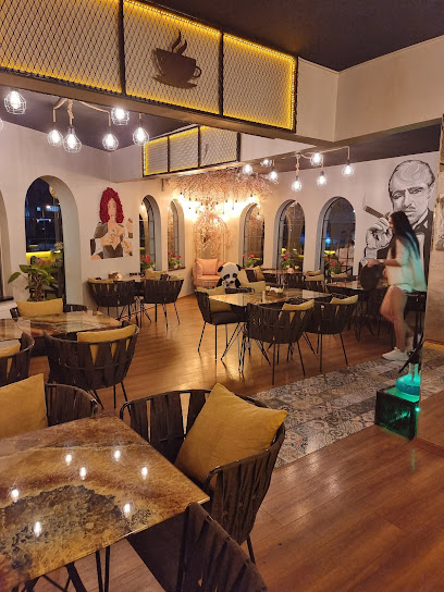 Puro Lounge & Cafe