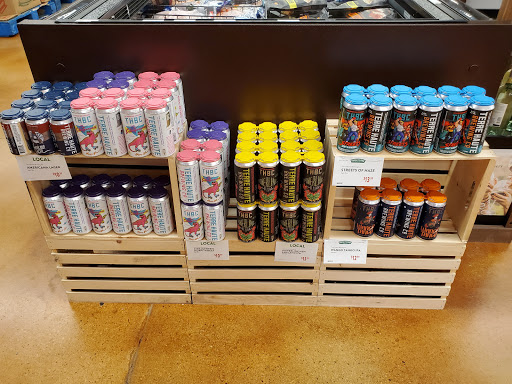 Grocery Store «Fresh Thyme Farmers Market- 82nd», reviews and photos, 4225 E 82nd St, Indianapolis, IN 46250, USA