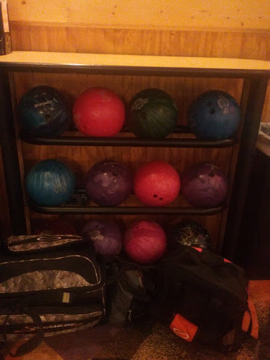 Bowling Alley «Howell Bowl-E-Drome», reviews and photos, 907 E Grand River Ave, Howell, MI 48843, USA