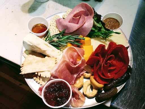 Gourmet Grocery Store «Social Goods: Toys, Taps, Cafe», reviews and photos, 500 E 1st St, Newberg, OR 97132, USA