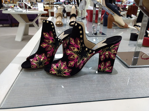 Department Store «Saks Fifth Avenue», reviews and photos, 101 W 5th St, Cincinnati, OH 45202, USA