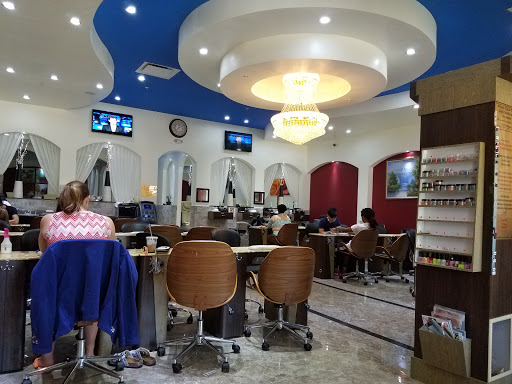 Nail Salon «T L Nails Spa in Kohls Plaza», reviews and photos, 12148 Miramar Pkwy, Miramar, FL 33025, USA