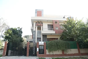 K2 JaTaV Hotel Greater Noida image