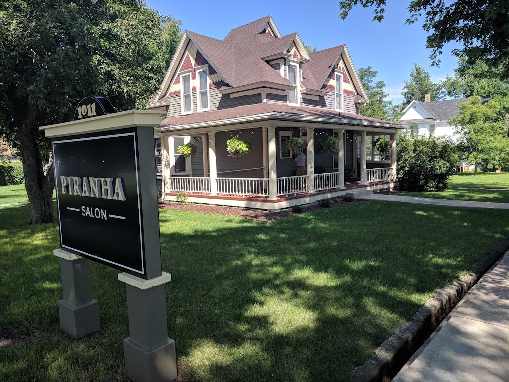 Piranha Salon 57783