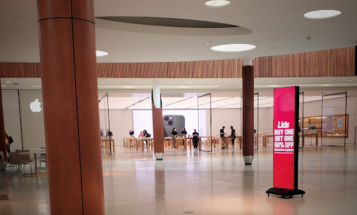 Computer Store «Apple Natick Collection», reviews and photos, 1245 Worcester St, Natick, MA 01760, USA