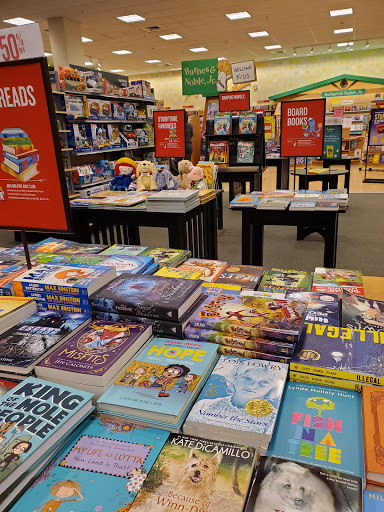 Book Store «Barnes & Noble», reviews and photos, 5101 Main St, Williamsburg, VA 23188, USA