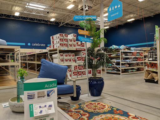 Home Goods Store «At Home», reviews and photos, 5901 Mercury Dr, Dearborn, MI 48126, USA