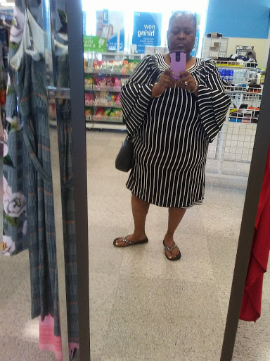 Clothing Store «Ross Dress for Less», reviews and photos, 1020 Veterans Pkwy, Clarksville, IN 47129, USA