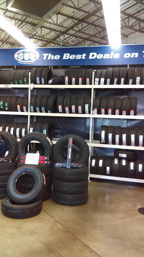 Auto Parts Store «Pep Boys Auto Parts & Service», reviews and photos, 1315 Pacific Coast Hwy, Harbor City, CA 90710, USA