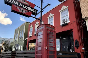 Leon's Lounge image